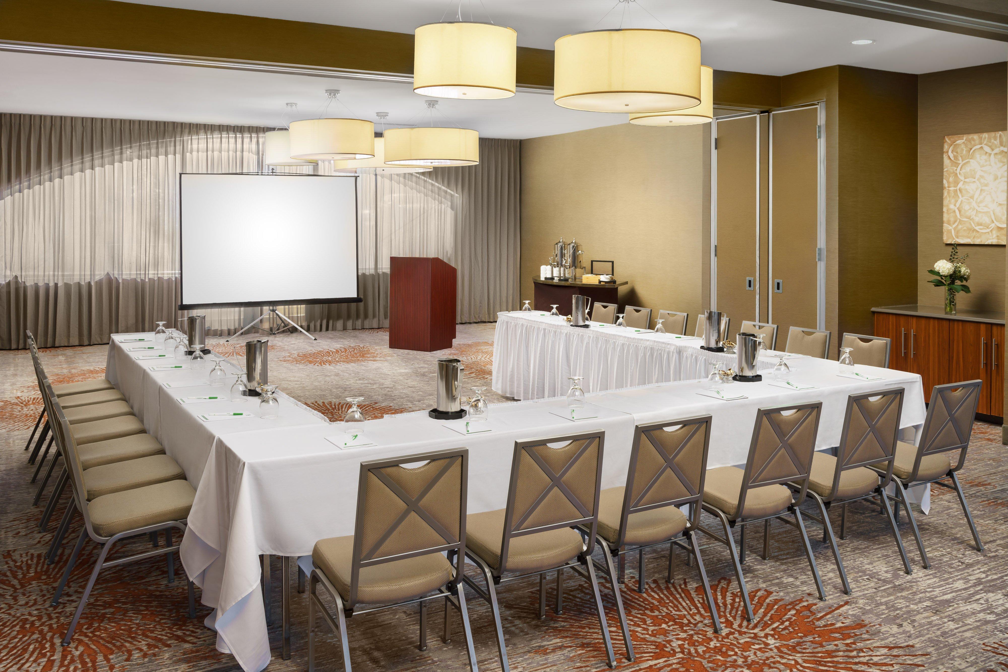 Holiday Inn Charlotte University By Ihg Exterior photo
