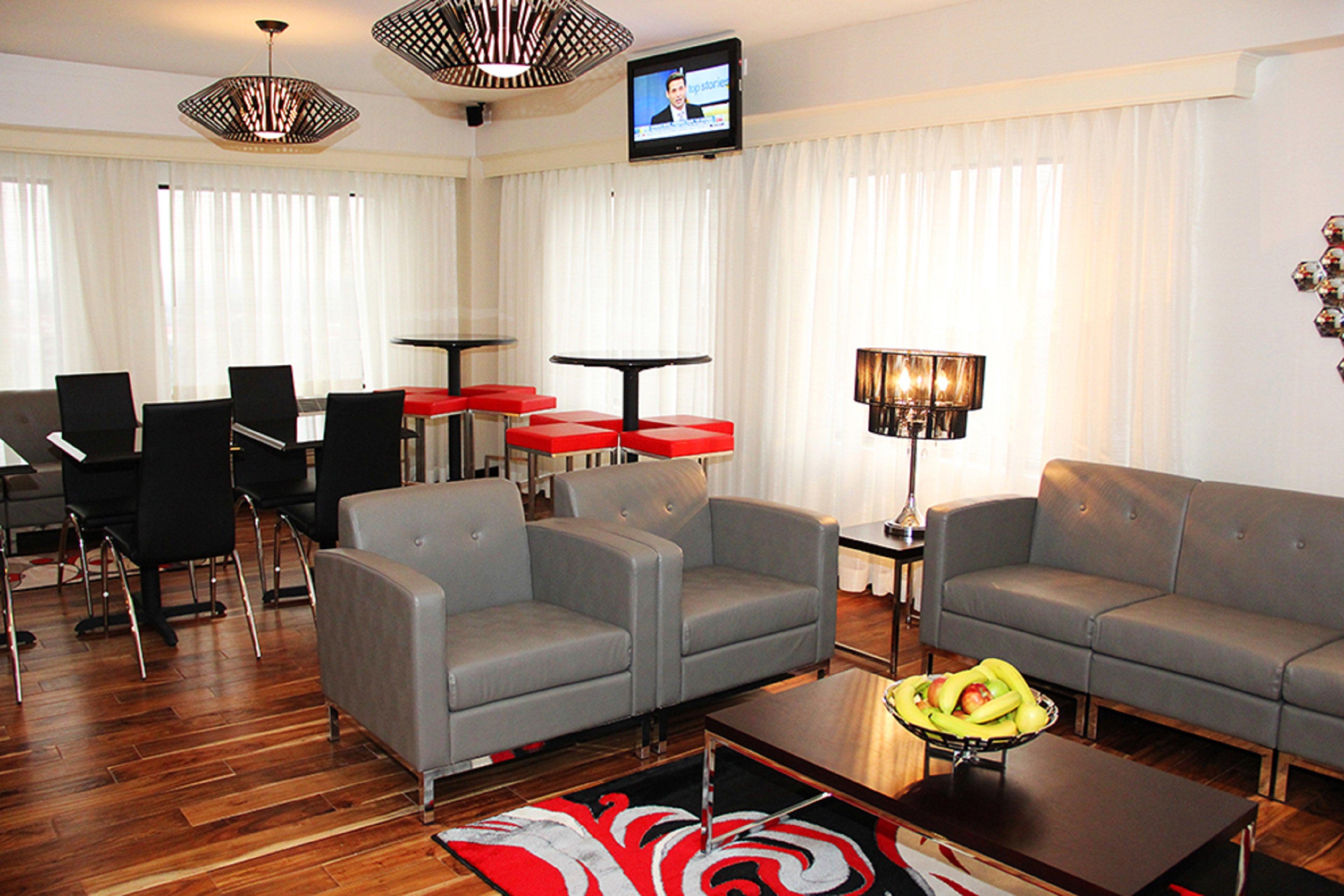 Holiday Inn Charlotte University By Ihg Exterior photo