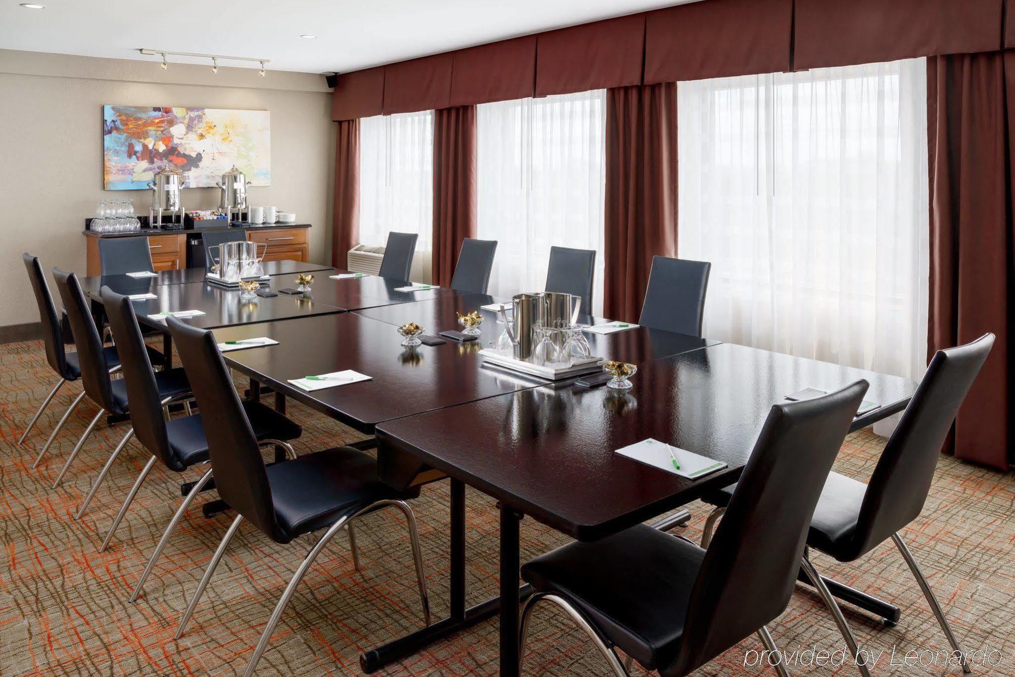 Holiday Inn Charlotte University By Ihg Exterior photo
