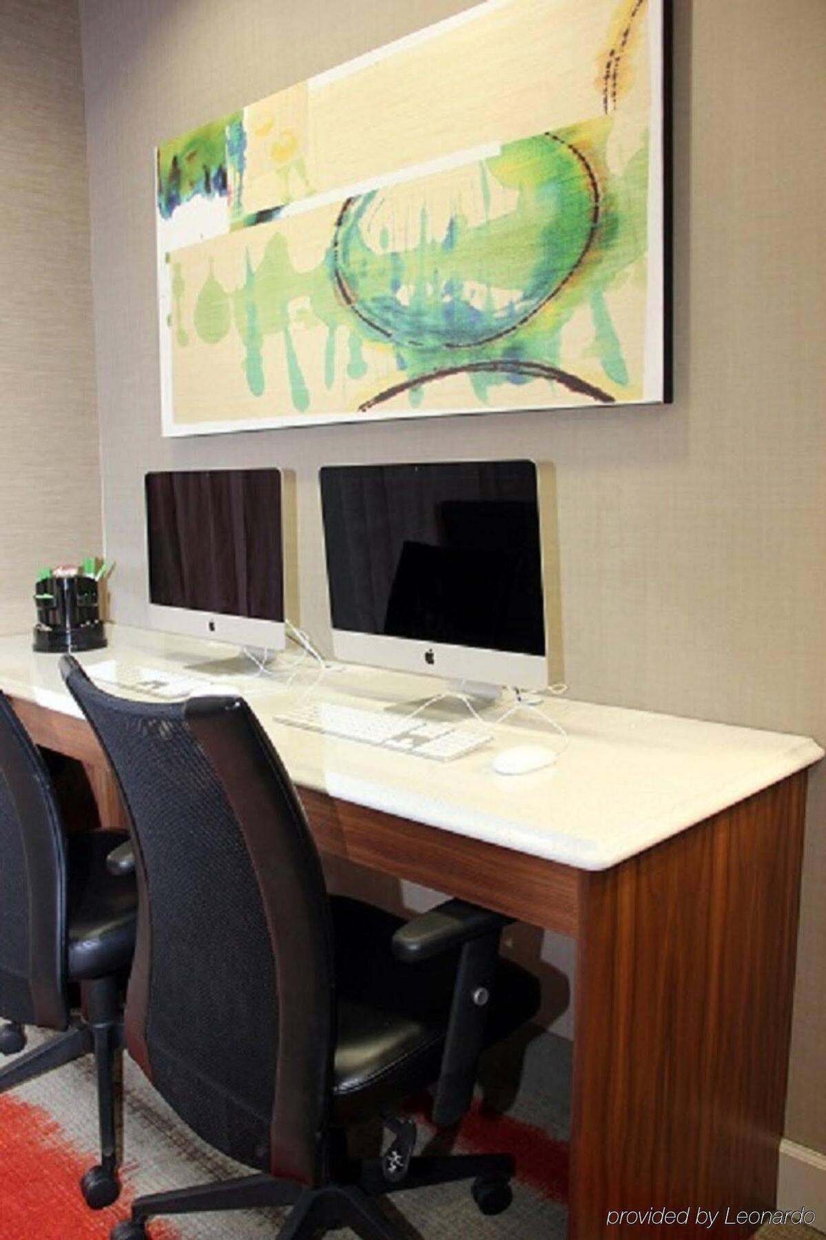 Holiday Inn Charlotte University By Ihg Exterior photo