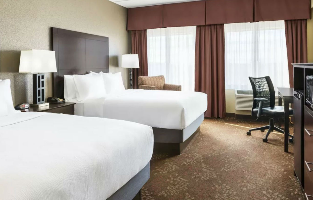 Holiday Inn Charlotte University By Ihg Exterior photo